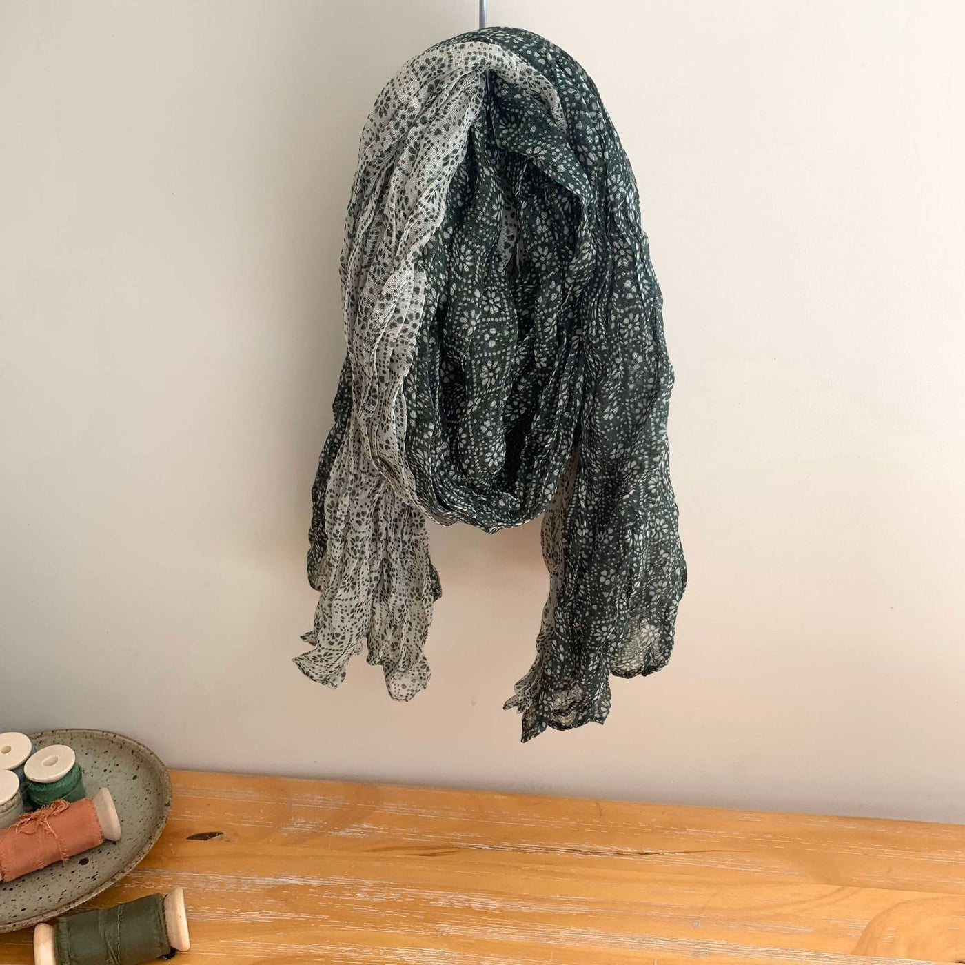 Women's Vintage Pleated Floral Thin Soft Scarf
