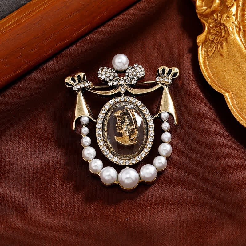 Women's Vintage Lady Face Court Style Pearl Brooch