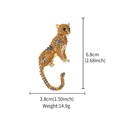 Golden Diamond Studded Emerald Green Eyes Cheetah Brooch - image 5